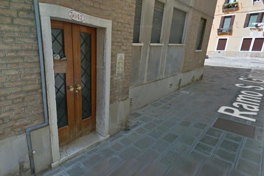 Casa Carla - Comodo Appartamento In Venice Cannaregio - 2 Camere Private Экстерьер фото